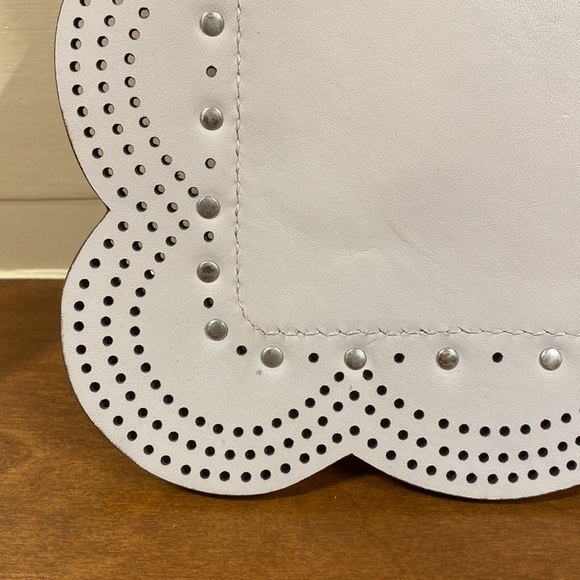 STUNNING BCBG clutch in beige leather - Picture 2 of 4